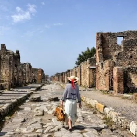 Olympus Pompei Ruins