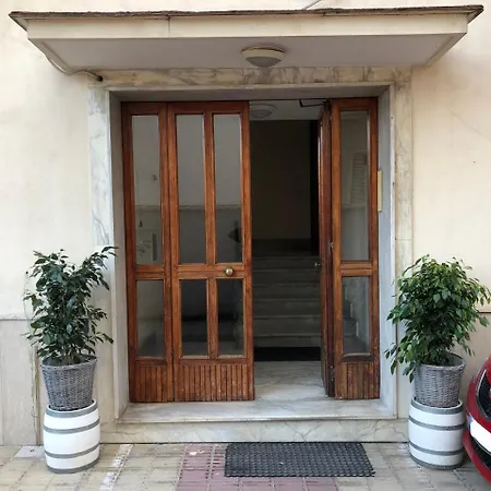 Olympus Bed & Breakfast 2*